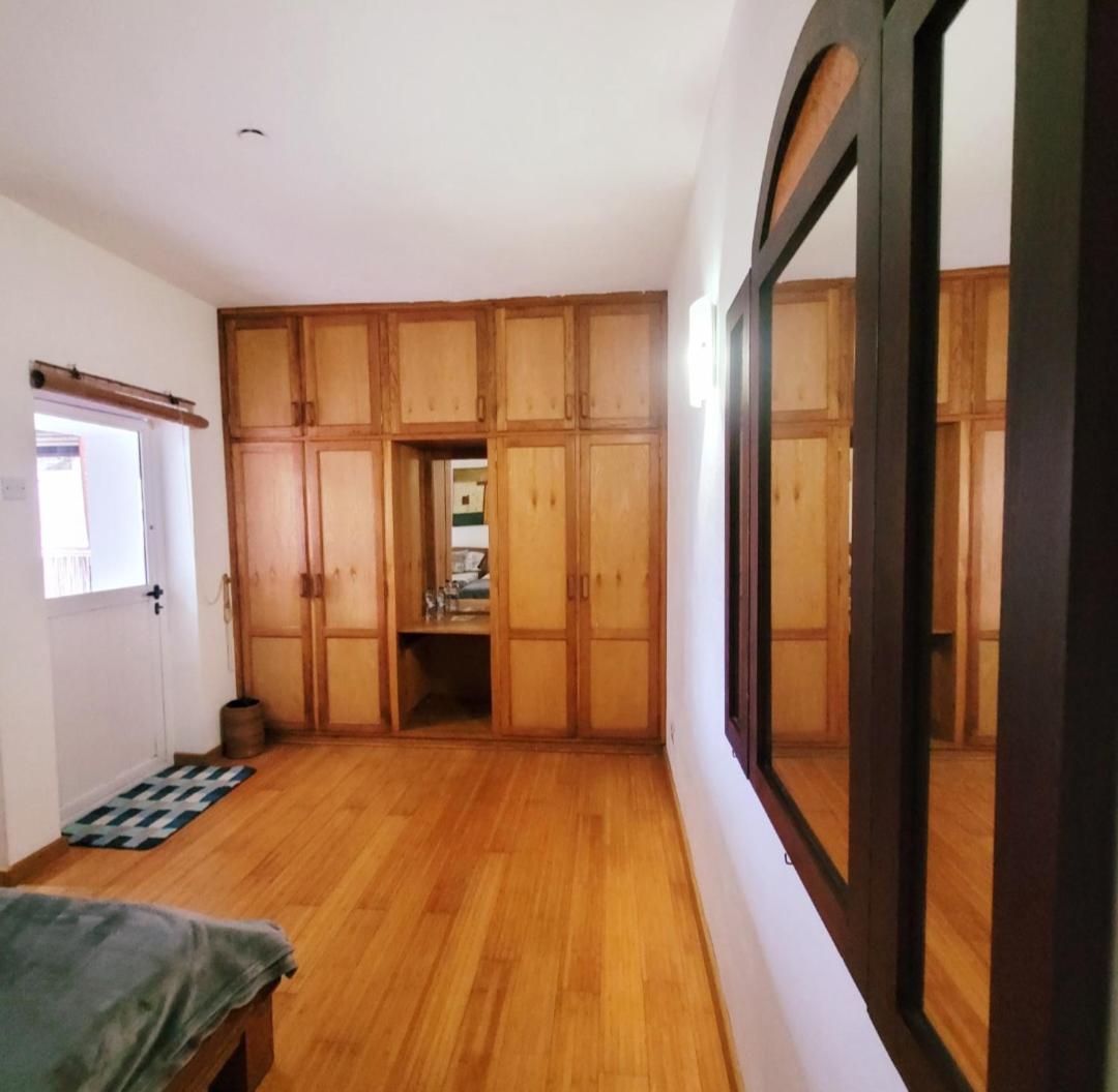 Sannyasa Villa Trou aux Biches Luaran gambar
